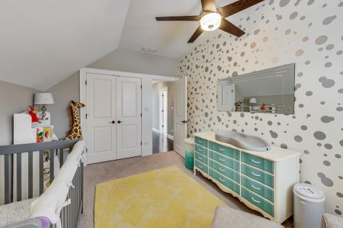 3216 Albany Ave, Chicago IL 60618-5702 exterior