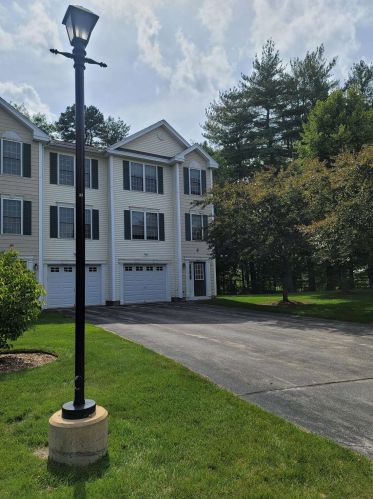 60 Mulberry St, Concord, NH 03301-5239