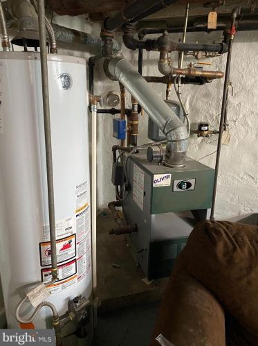 13 Cooke Ave, Manor PA 19036-1318 exterior