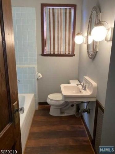 303 Haledon Ave, Paterson NJ 07508-2770 exterior