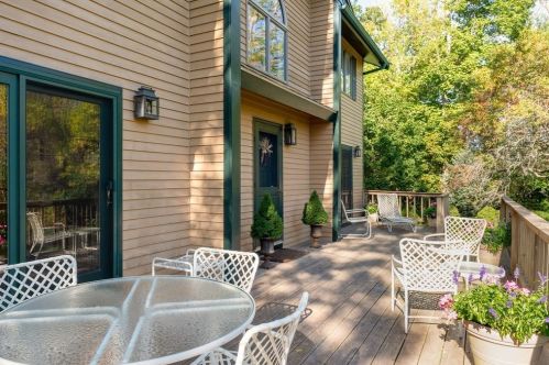 239 Argilla Rd, Ipswich MA 01938-2615 exterior