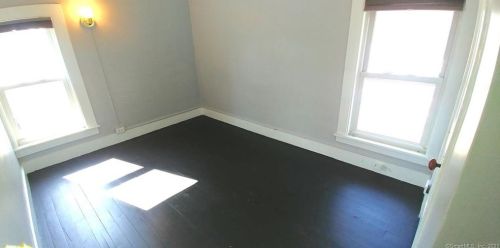 62 Eldridge St, Manchester CT 06040-5551 exterior