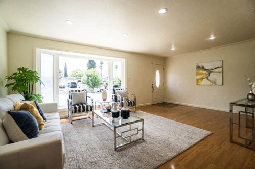 2067 Evelyn Ave, San Jose CA 95122-1611 exterior