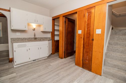 4608 39th St, Milwaukee WI  53209-5860 exterior