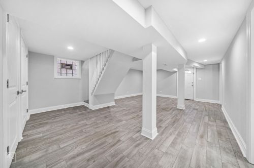 9328 Frst Ave, Chicago IL 60619-7312 exterior