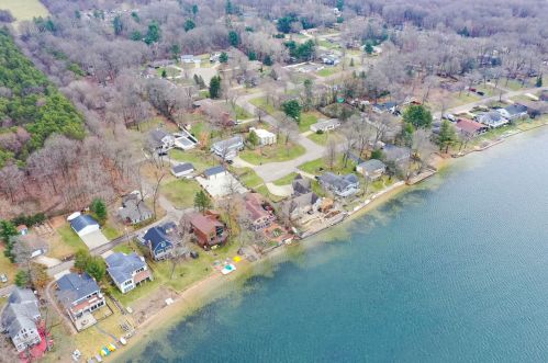 790 Eagle Lk Dr, Kalamazoo MI 49009-9612 exterior