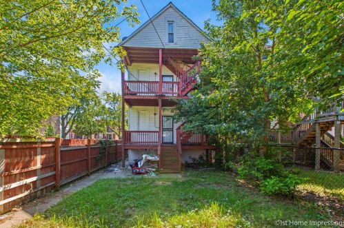 1522 71 Pl, Chicago IL 60629-4340 exterior
