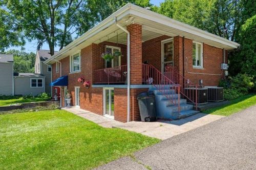 7820 Old Perry Hwy, Pittsburgh, PA 15237-2001