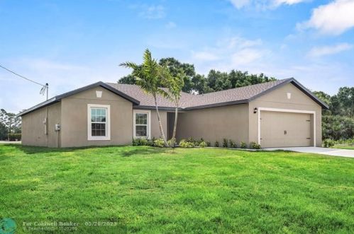 6761 Daffodil Ln, Fort Pierce, FL 34983-1416