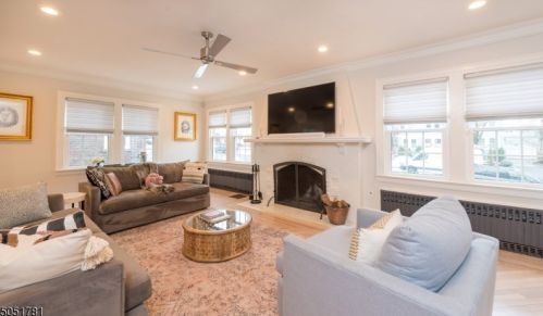 16 Burroughs Way, Maplewood, NJ 07040-1411