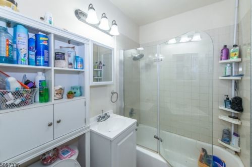 71 Mercer St, Paterson NJ 07524-2426 exterior