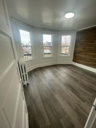 3021 12th St, Milwaukee WI  53215-3821 exterior