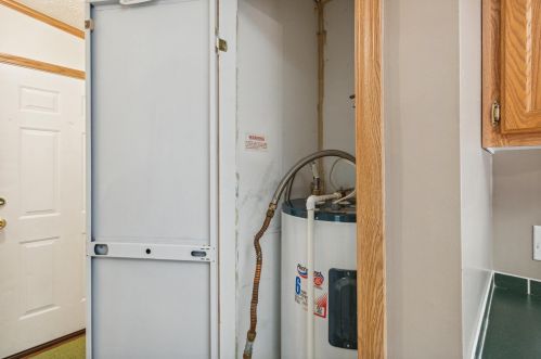 8649 12 St, Kalamazoo MI 49009-9085 exterior