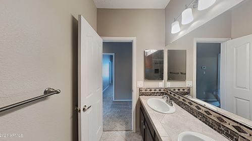 14419 8th St, Phoenix AZ 85022-3102 exterior