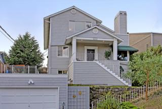 3927 Austin St, Seattle WA  98126-3237 exterior
