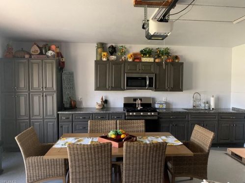 4491 12 St, Naples FL 34120-0474 exterior