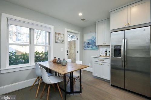 614 Alfred St, Alexandria VA  22314-1823 exterior