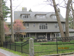 99 Kirkstall Rd, Newton, MA 02460-2245