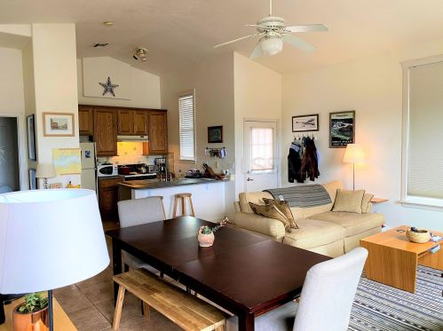 1070 Miles St, Tucson AZ 85719-6140 exterior