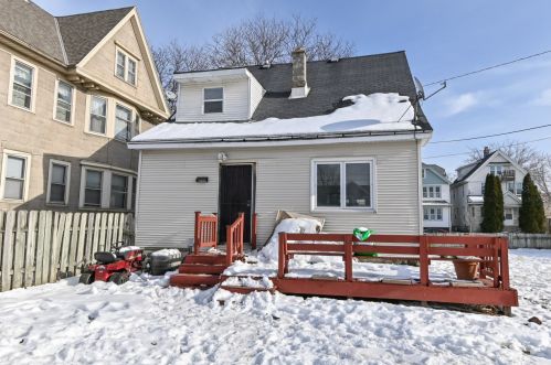 1813 59, Milwaukee WI 53214-5129 exterior