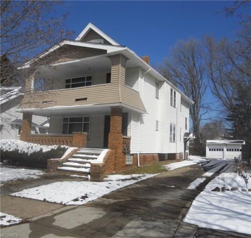 3715 Melbourne Ave, Cleveland, OH 44111-5743