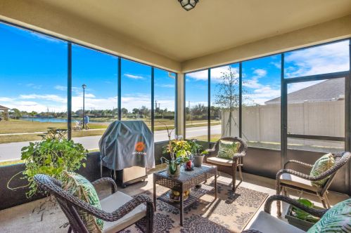 5650 Pine Trail Cir, Fort Pierce FL 34983 exterior