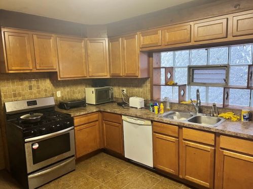 736 47 Pl, Chicago IL 60632-1441 exterior