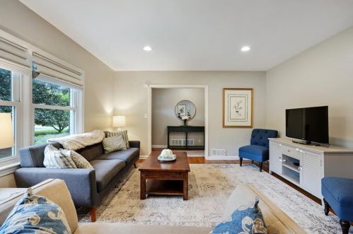 1192 Citadel Dr, Atlanta GA  30324-3816 exterior