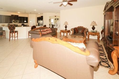 12317 Prairie Valley Ln, Riverview FL 33579-9328 exterior