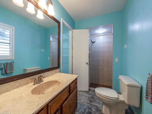 738 101 Ave, Naples FL 34108-3205 exterior