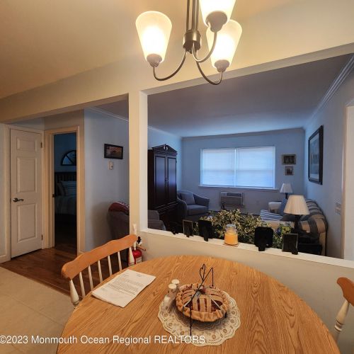 21 Snowberry Ln, Lakehurst NJ  08759-3086 exterior