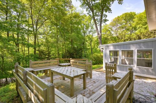 3 Crestwood Dr, Dover NJ  07869-3101 exterior