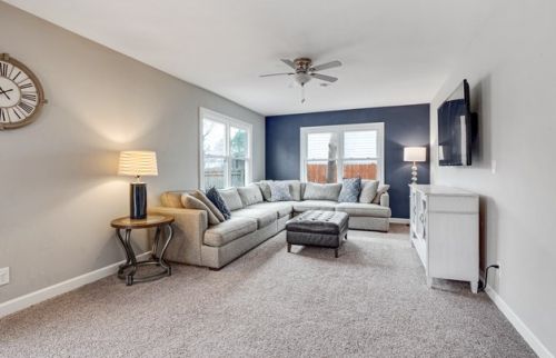 1027 Ascot Dr, Bull Valley IL 60014-8832 exterior