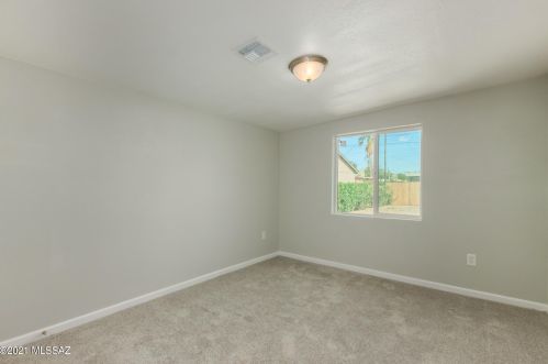 407 Alturas St, Tucson AZ  85705-4220 exterior