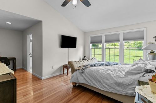 65 Carriage Trl, Middletown RI 02842-7251 exterior