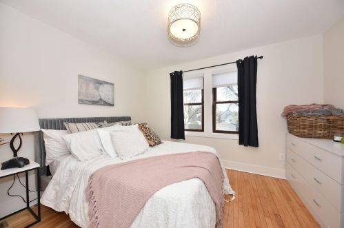 2210 Oklahoma Ave, Milwaukee WI  53207-2924 exterior