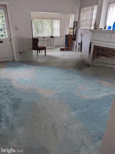 7100 Limekiln Pike, Philadelphia PA  19138-2025 exterior