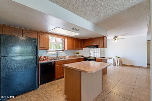 1326 Dakota St, Chandler AZ 85225-9605 exterior