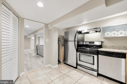 1218 Fairmont St, Washington DC  20009-5322 exterior