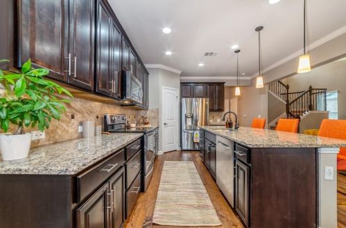 10029 Aly May Dr, Austin TX 78748-1408 exterior