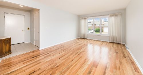 4558 Maria Ct, Chicago IL 60656-4255 exterior