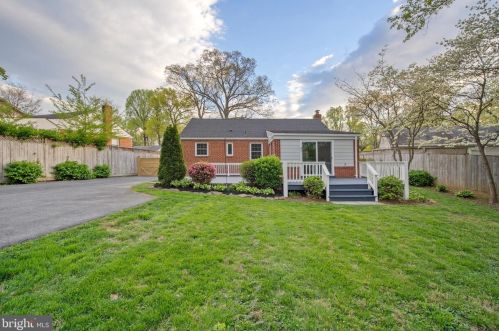 11515 Lund Pl, Silver Spring, MD 20902-2322