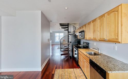 309 Lawrence St, Philadelphia PA 19133-3023 exterior