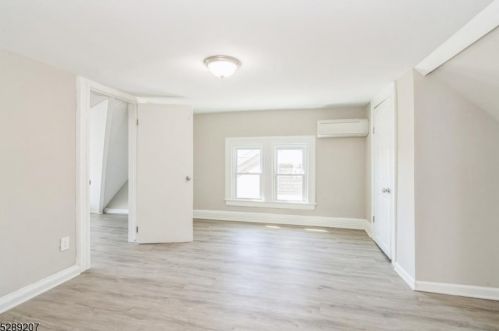 332 Woodside Ave, Newark, NJ 07104-3210