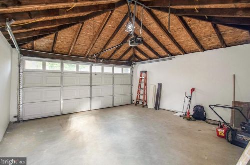 2911 17th St, Washington DC  20018-1825 exterior