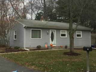 78 Helberg Rd, Springfield, MA 01128-1327