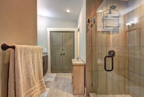 1401 Forrest Ave, Atlanta GA 30344-2709 exterior