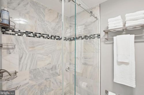 2208 Q St, Washington DC 20001-1955 exterior