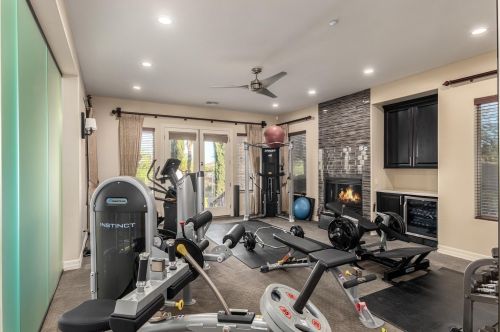 25401 45th Dr, Phoenix AZ  85083-2243 exterior