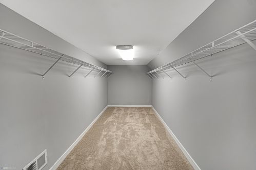 7705 Bennett Ave, Chicago IL  60649-4605 exterior